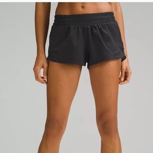 Lululemon Hotty Hot Low-Rise Lined 2.5 Short